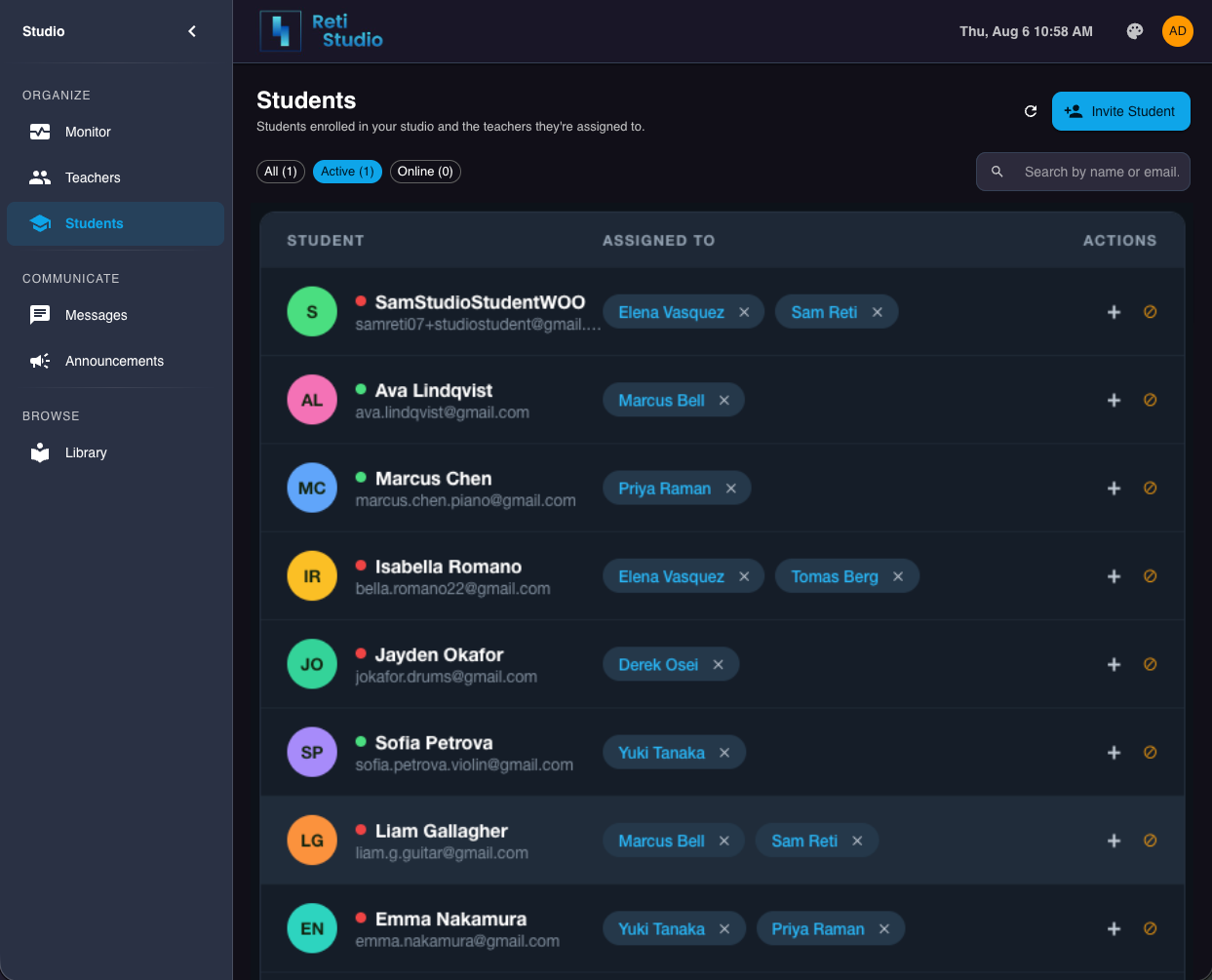 Managing students in a Muzie studio